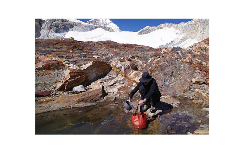 Folding Bucket – Past Season - Image 5
