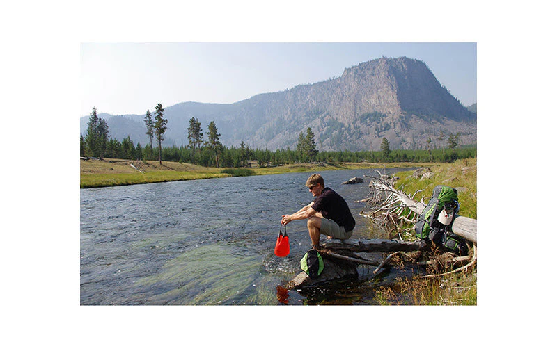 Ultra-Sil Folding Bucket – Past Season - Image 3